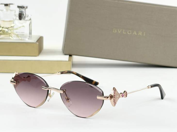 Picture of Bvlgari Sunglasses _SKUfw79721260fw